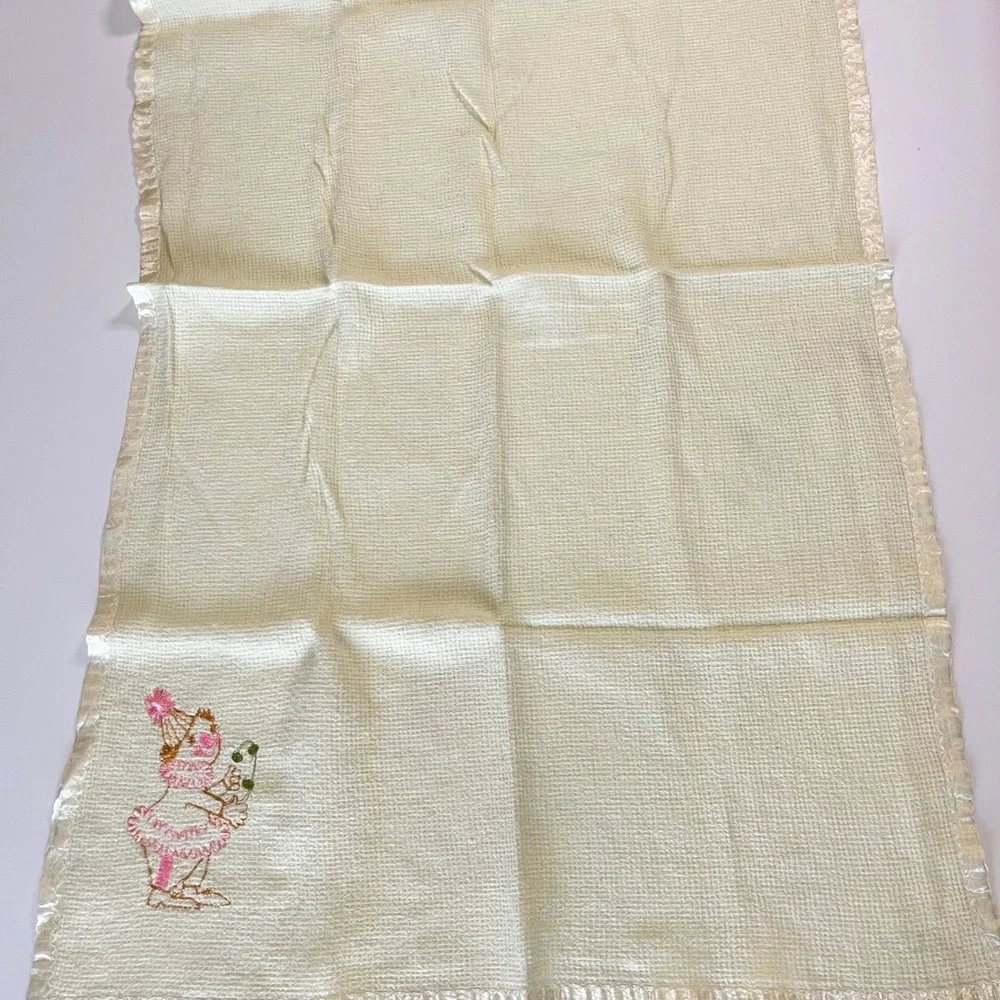 Vtg Waffle Weave Baby Blanket Satin Trim Embroidered Clown Cream Yellow 37x22